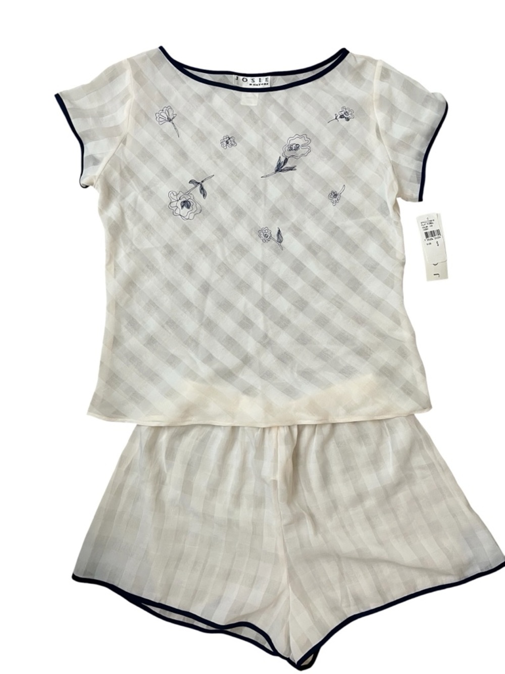 Josie by Natori Pajama Set Small NWT Ivory Embroidered Top Shorts